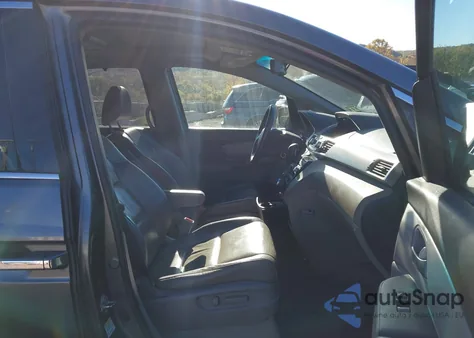 2011 Honda Odyssey Touring/Touring Elite из США, поврежденный, VIN 5FNRL5H96BB033006